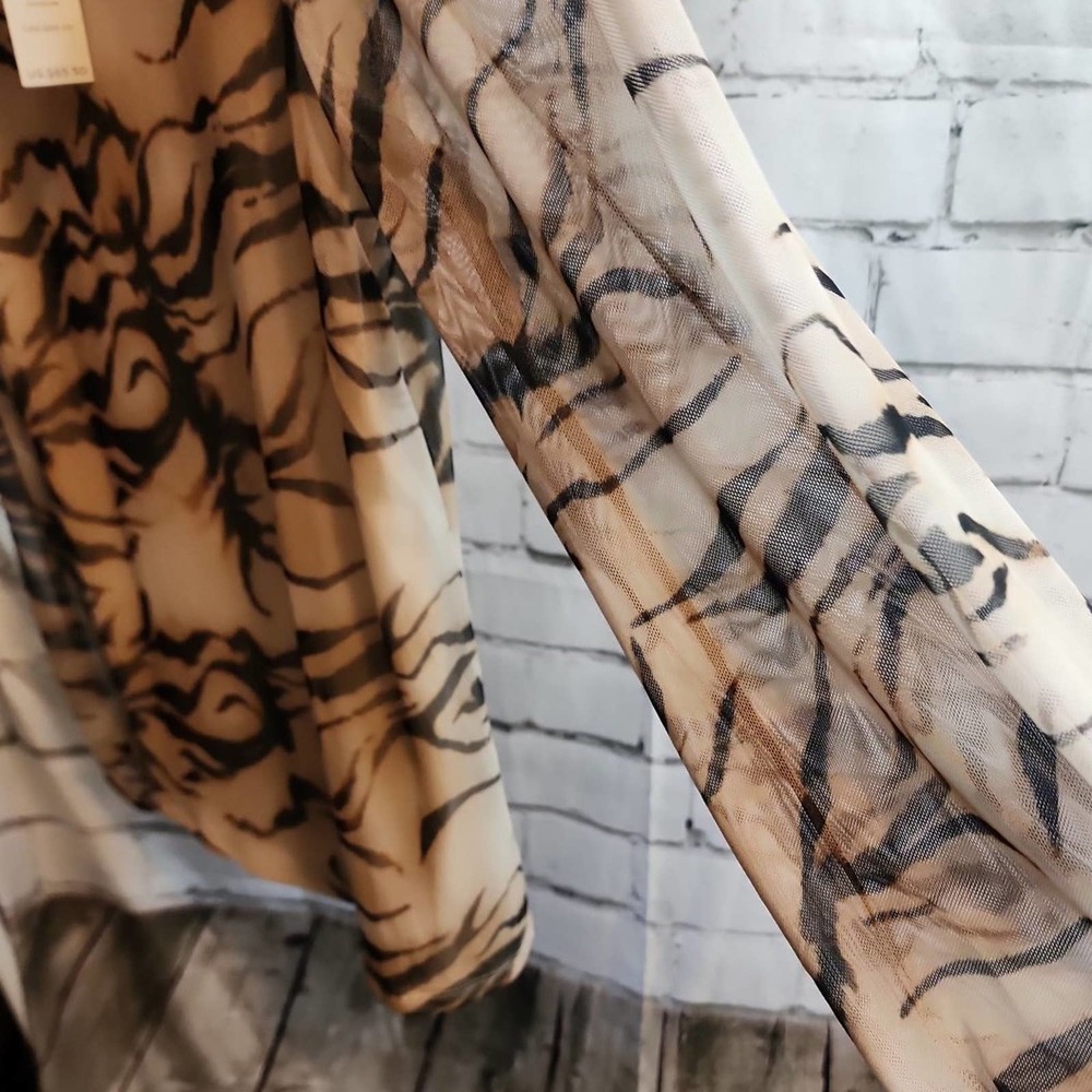 Chico's Tiger Print Women's Blouse - Picture 3 of 8